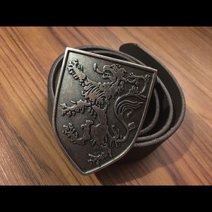 Levi’s Knight shield belt buckle and strap